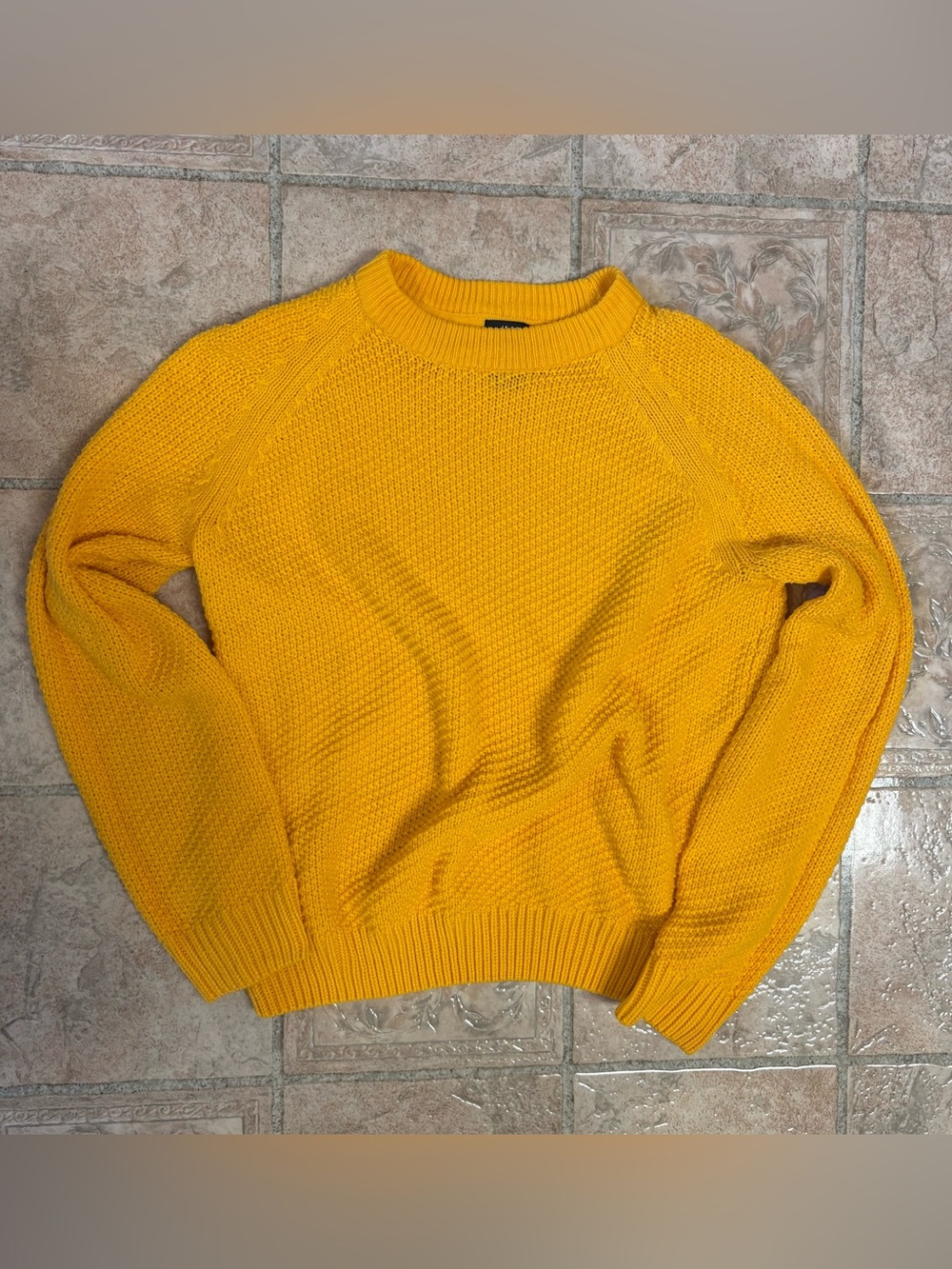 H&M sweater top